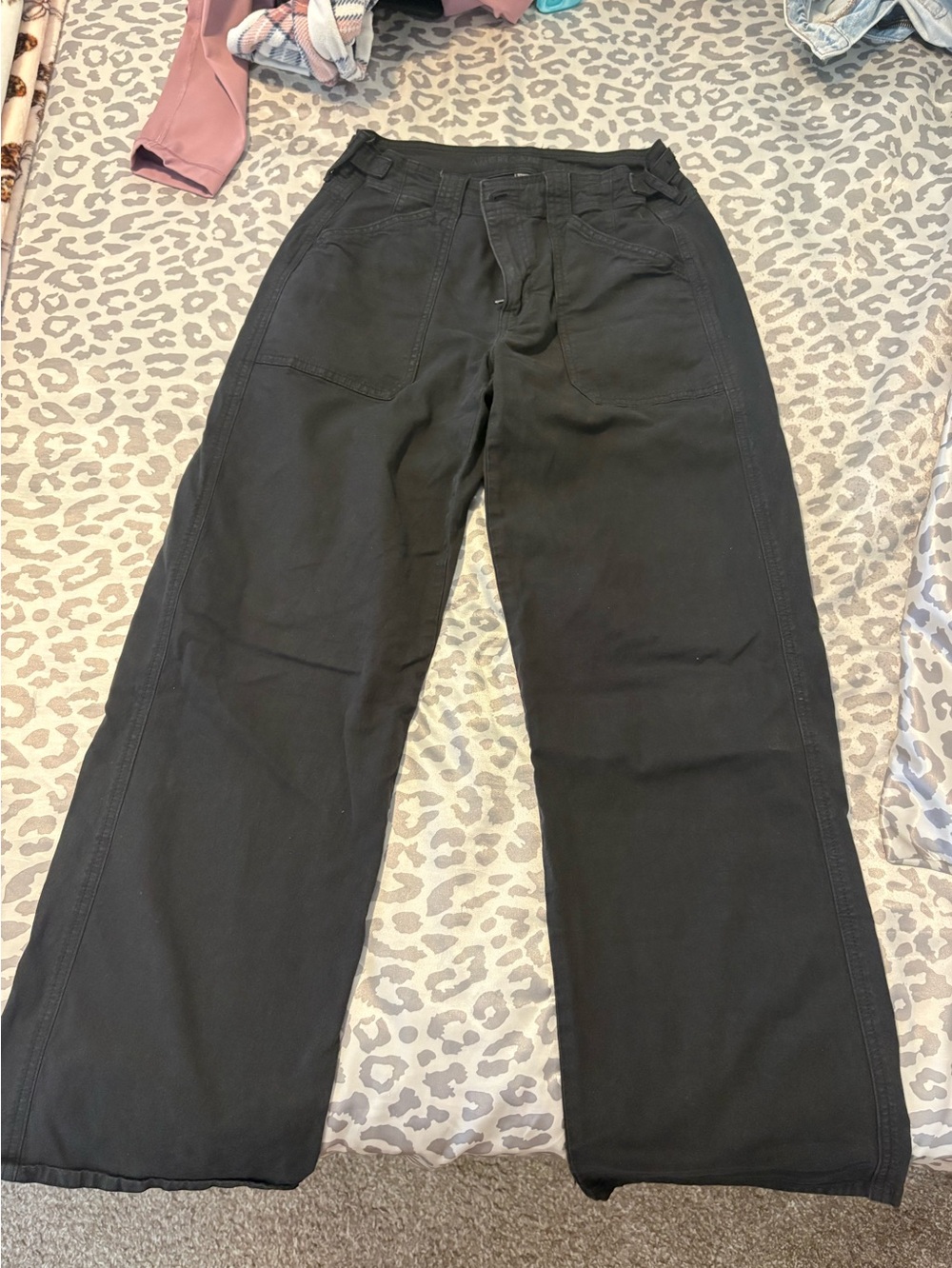 American Eagle Outfitters Women's Black Straight-Leg Jeans